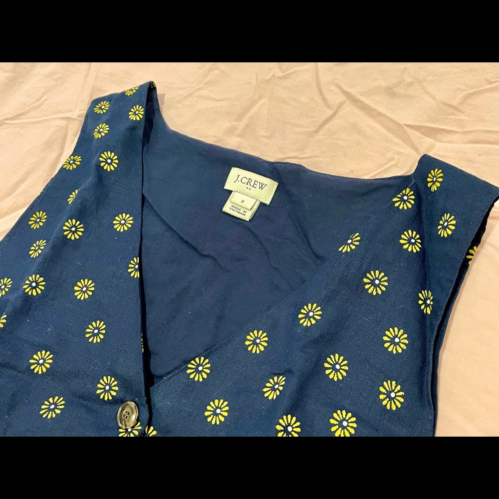 NWOT J. Crew navy blue button-down sleeveless dress with yellow daisy print